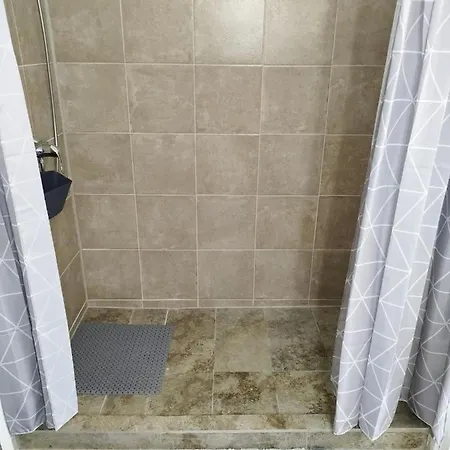 Holling Apartman Fertoboz Exterior photo